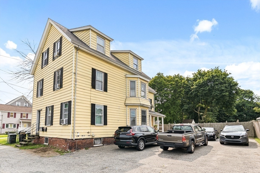 258 Washington Street Property Photo 13