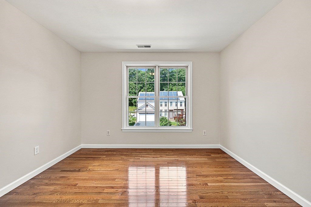 37 Aspen Avenue Property Photo 34
