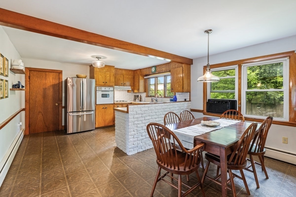 50 Fernwood Ave Property Photo 11