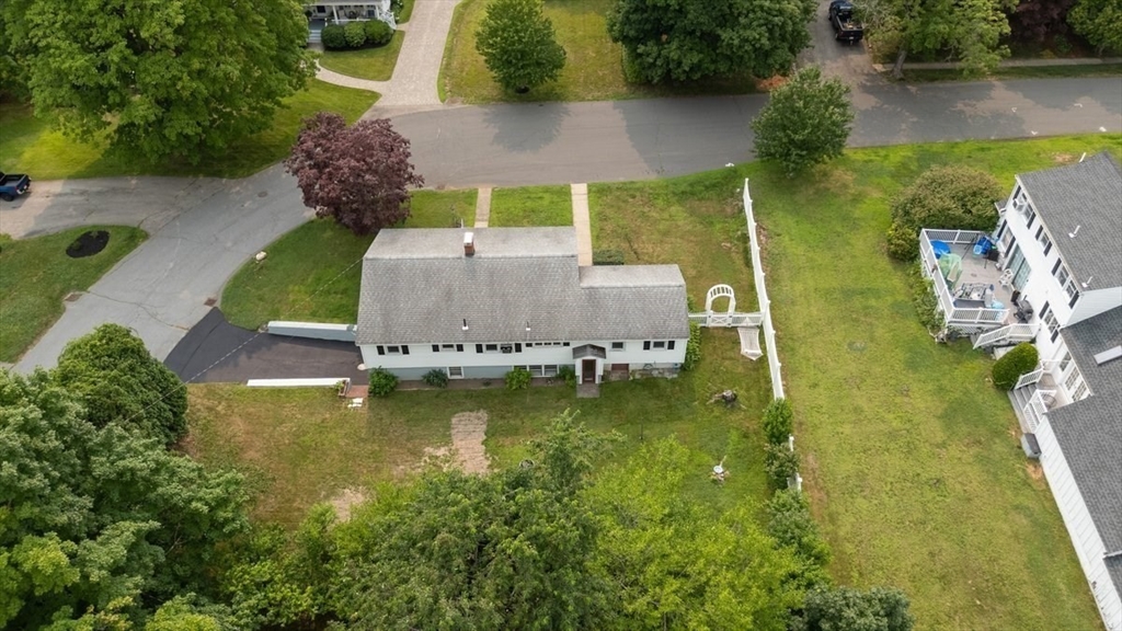 50 Fernwood Ave Property Photo 30