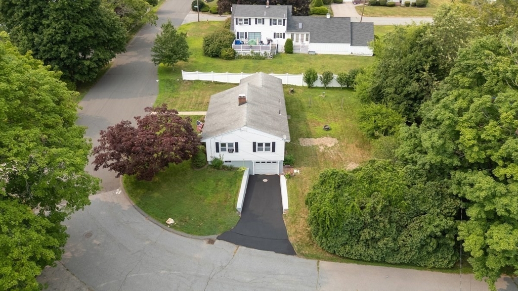 50 Fernwood Ave Property Photo 35