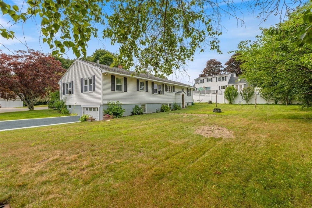 50 Fernwood Ave Property Photo 36