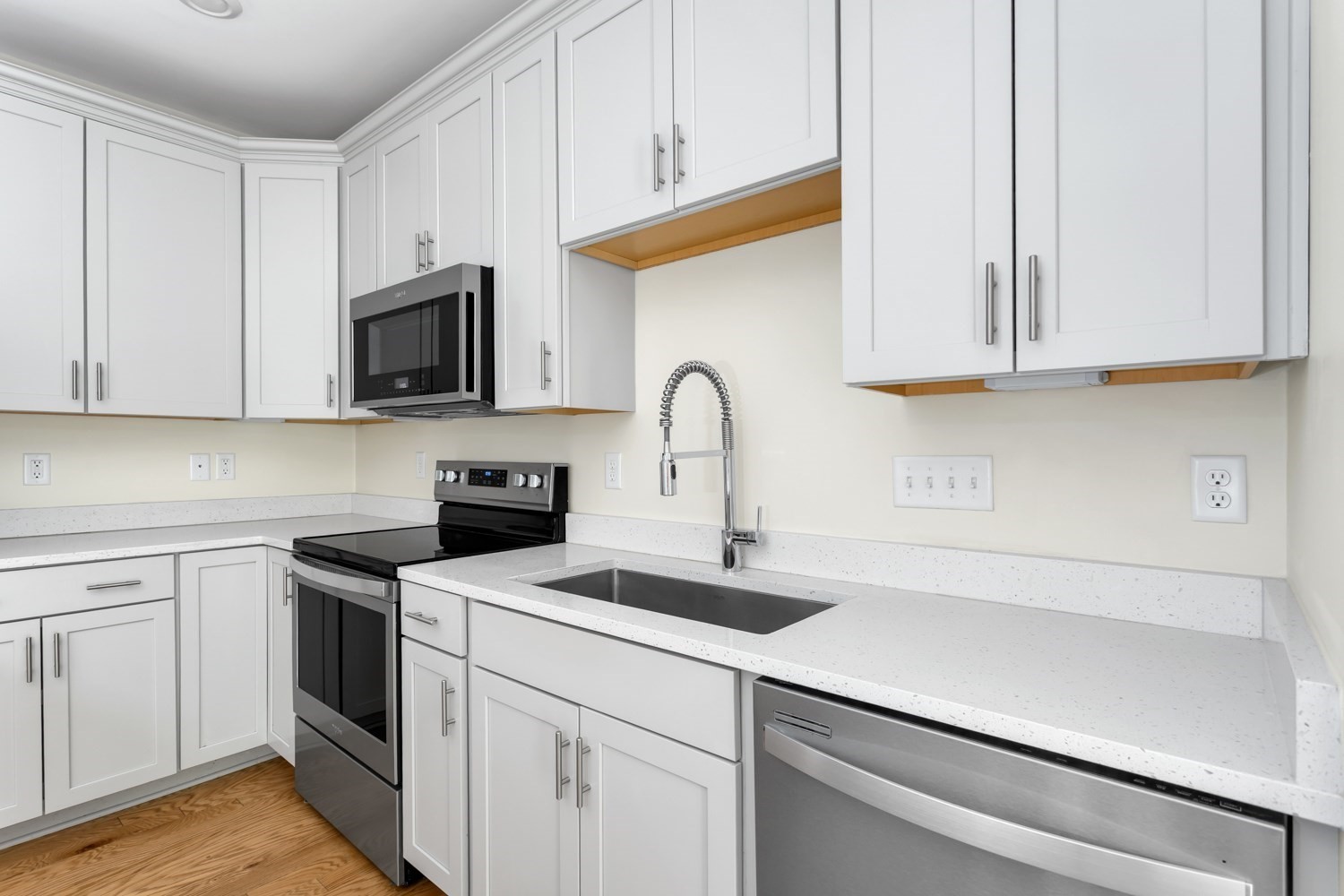 1211 Pennington Drive # 1211 Property Photo 11