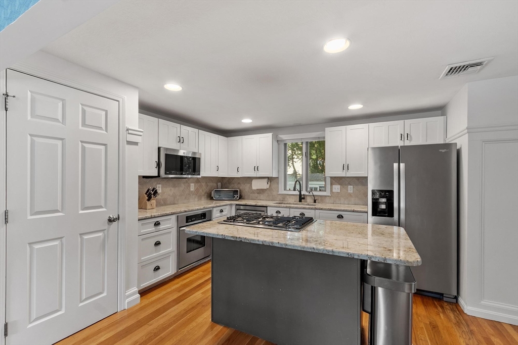 55 Fairview Street Property Photo 8