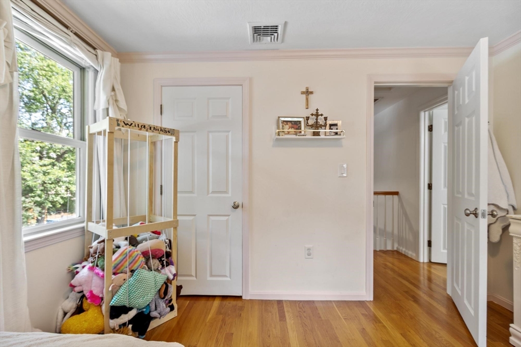 55 Fairview Street Property Photo 29