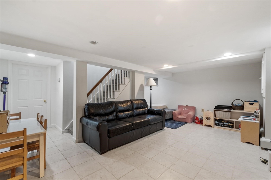 55 Fairview Street Property Photo 30