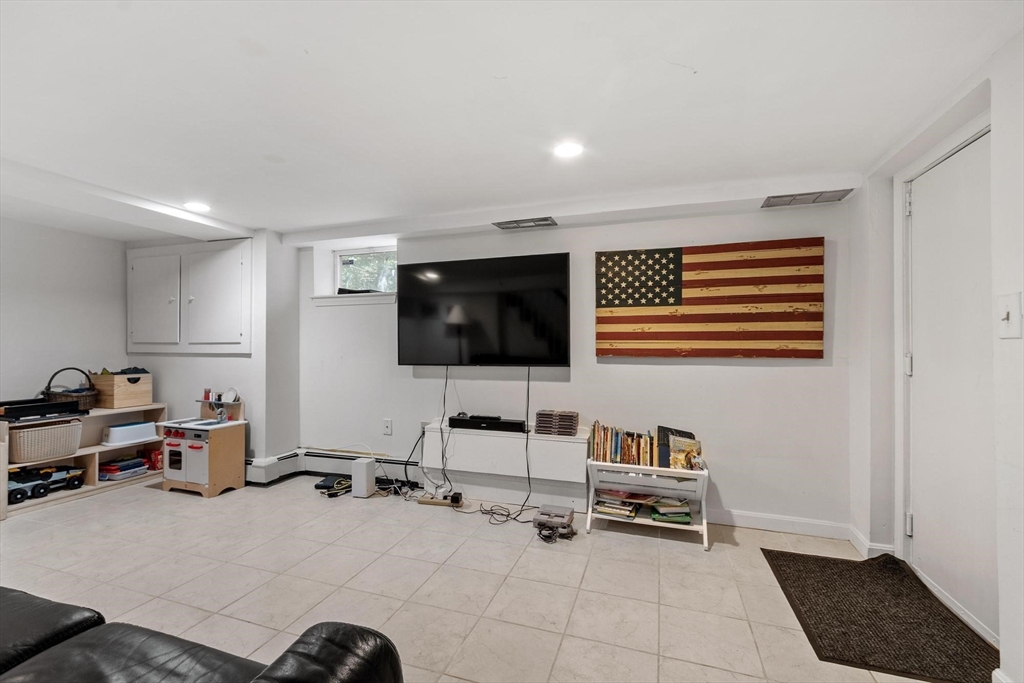 55 Fairview Street Property Photo 31