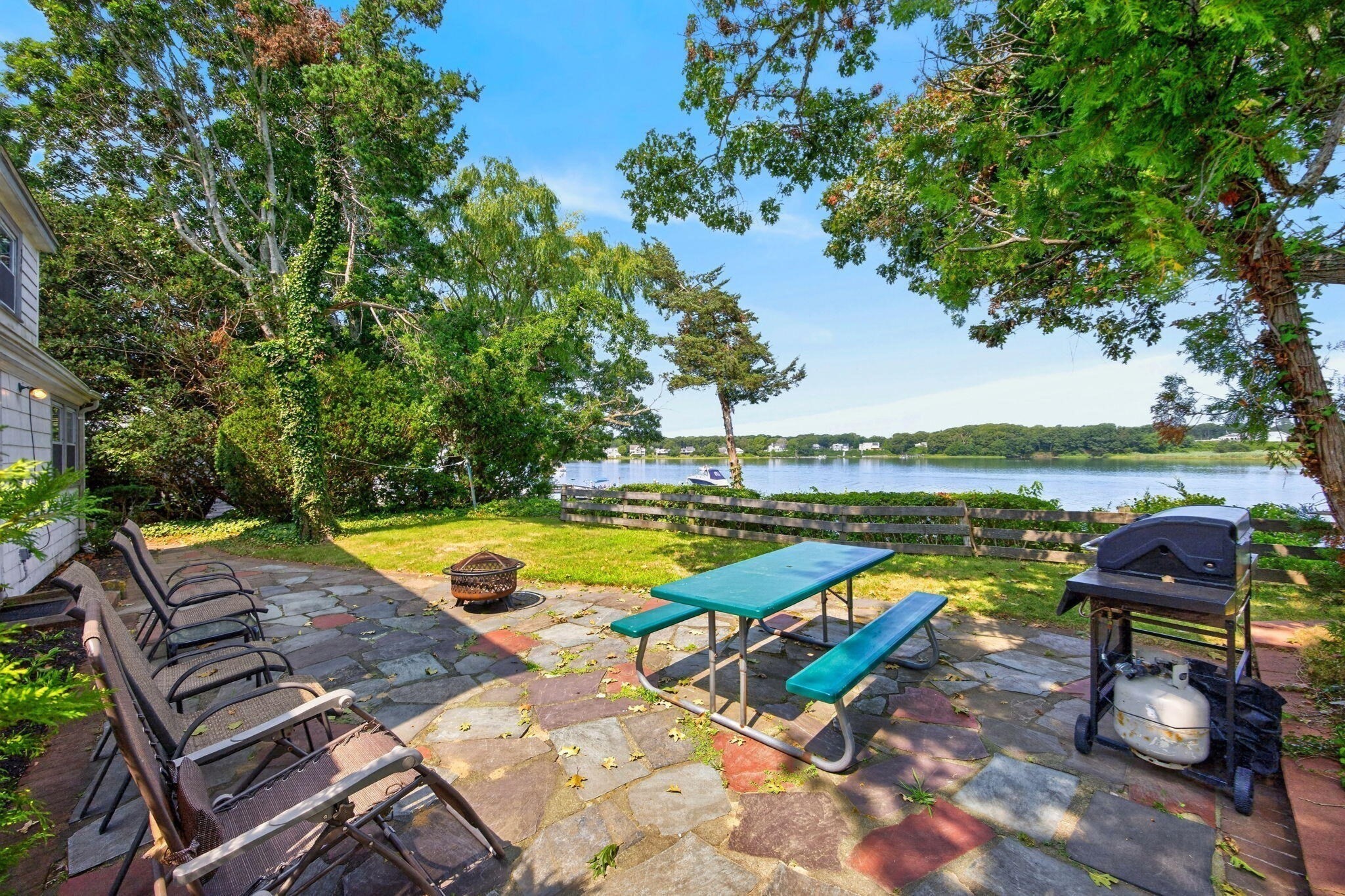 33 Horsefoot Rd Property Photo 4