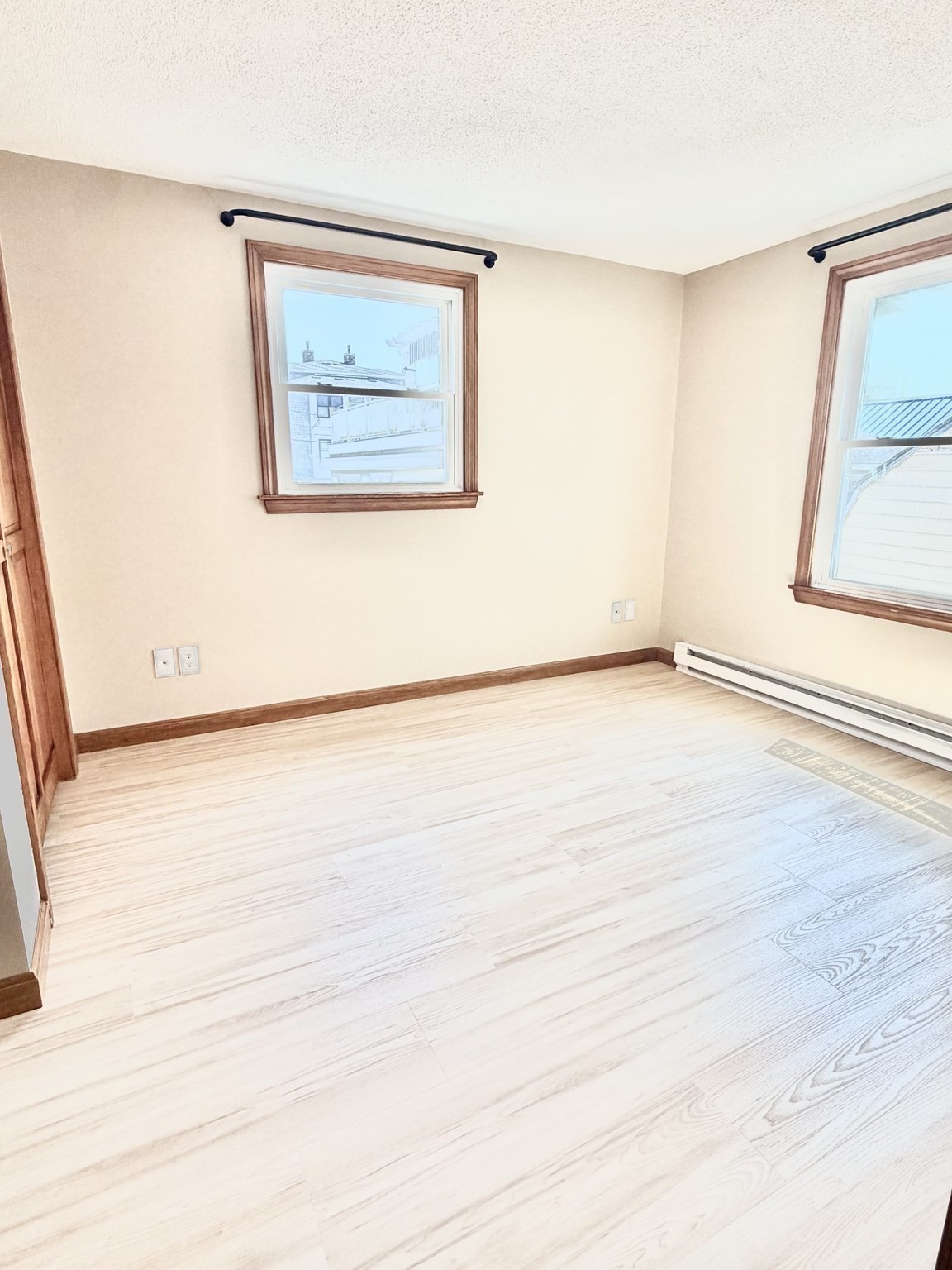 590 N End Blvd # 4 Property Photo 16