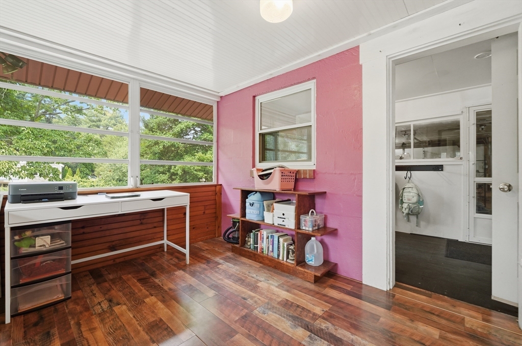 663 Orchard St Property Photo 21