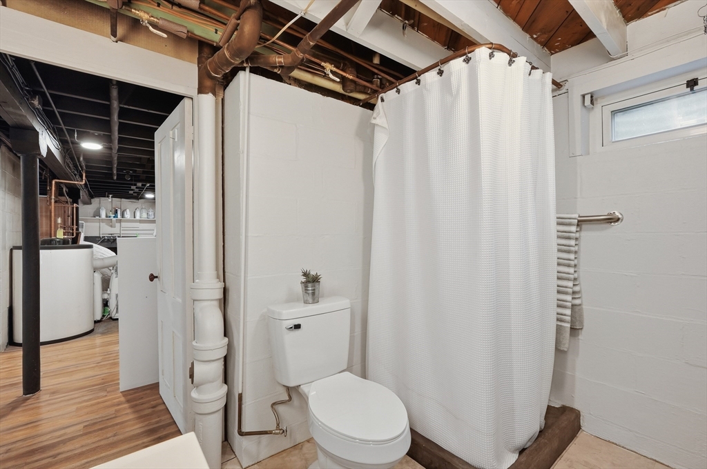663 Orchard St Property Photo 28