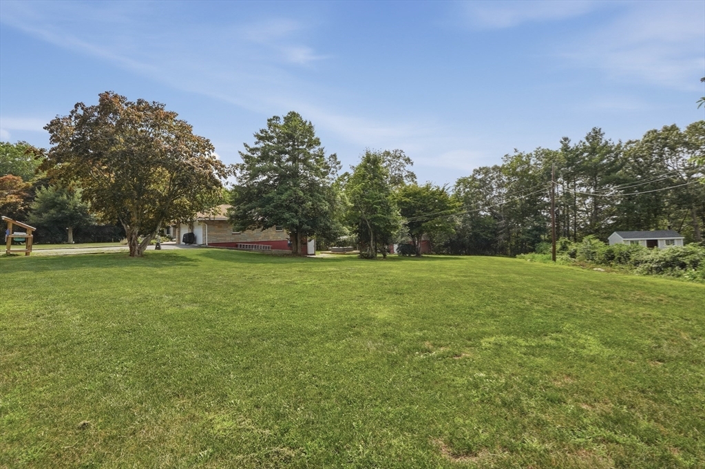 663 Orchard St Property Photo 33