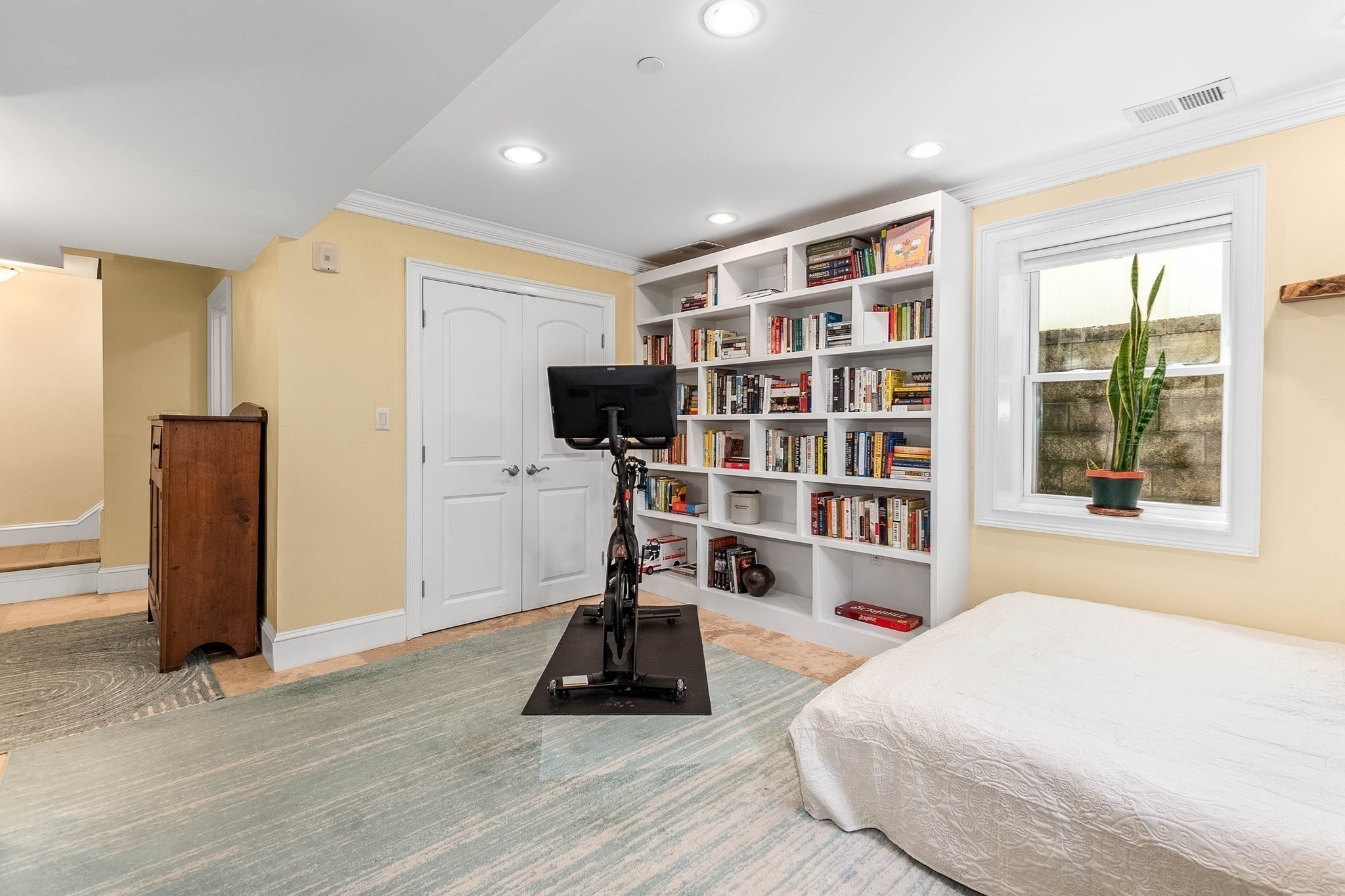 24 Custer St # 1 Property Photo 17