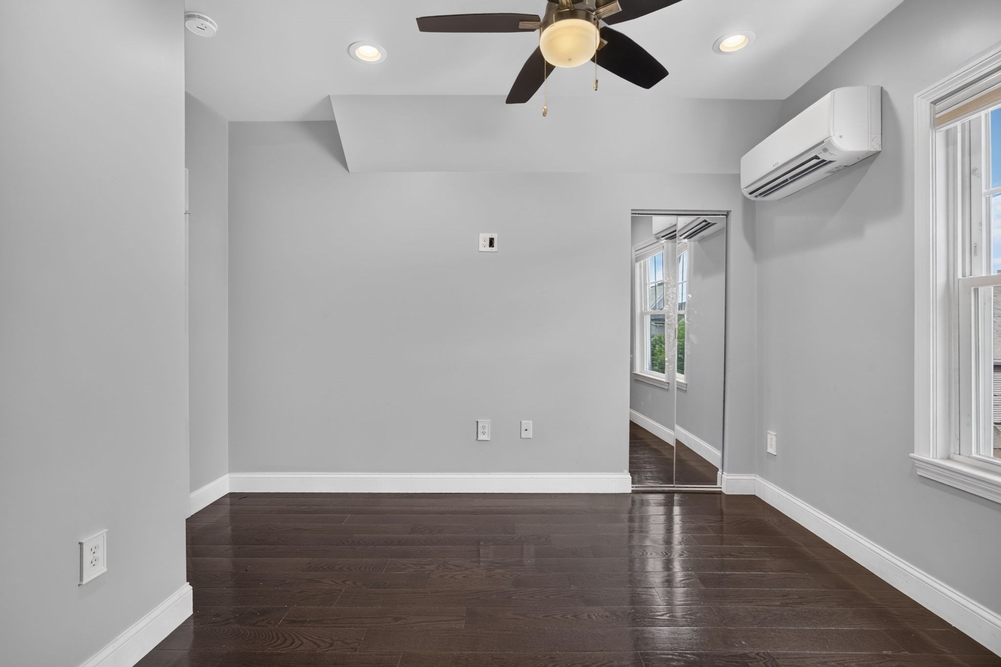 18 Henry St Property Photo 22