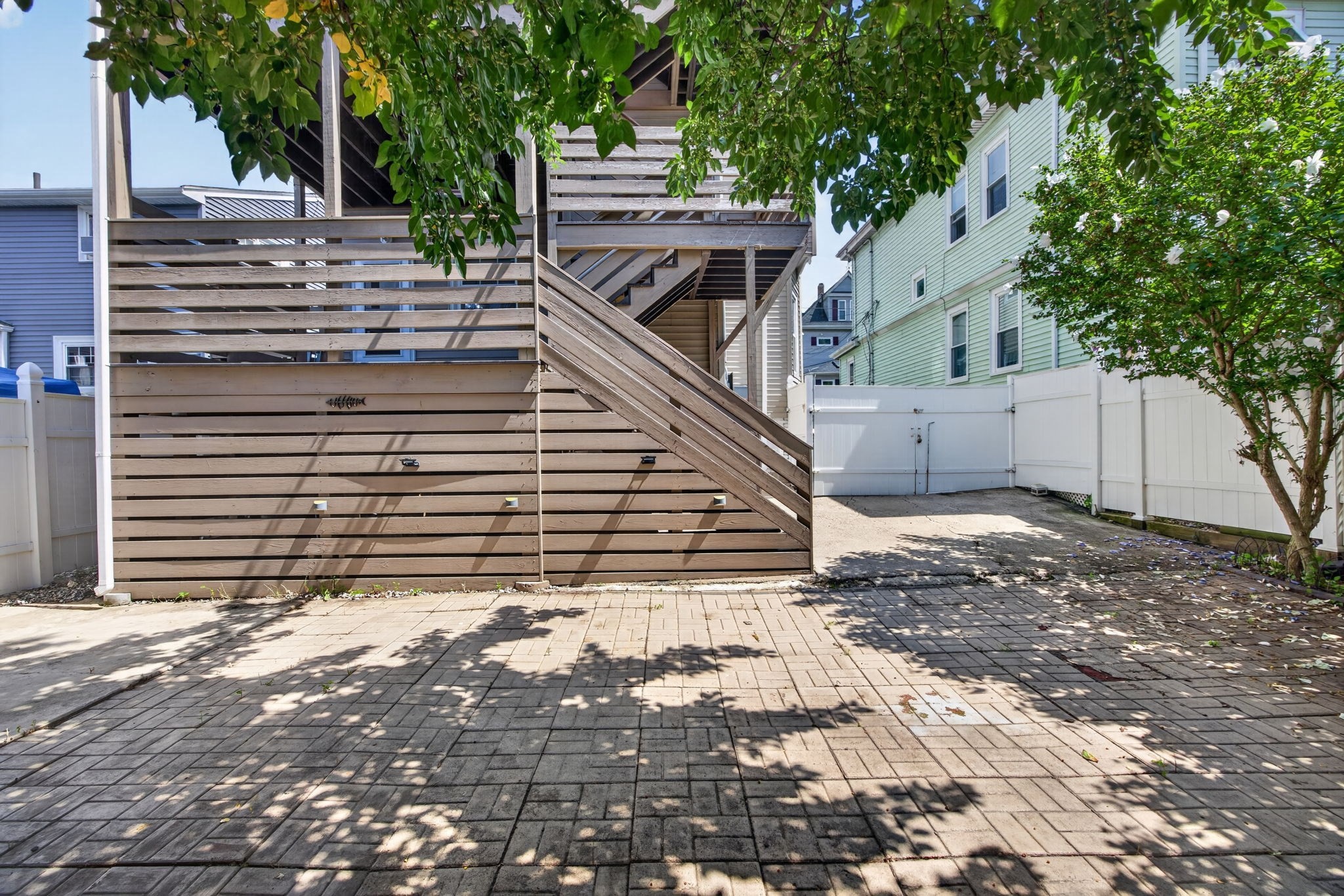 18 Henry St Property Photo 33