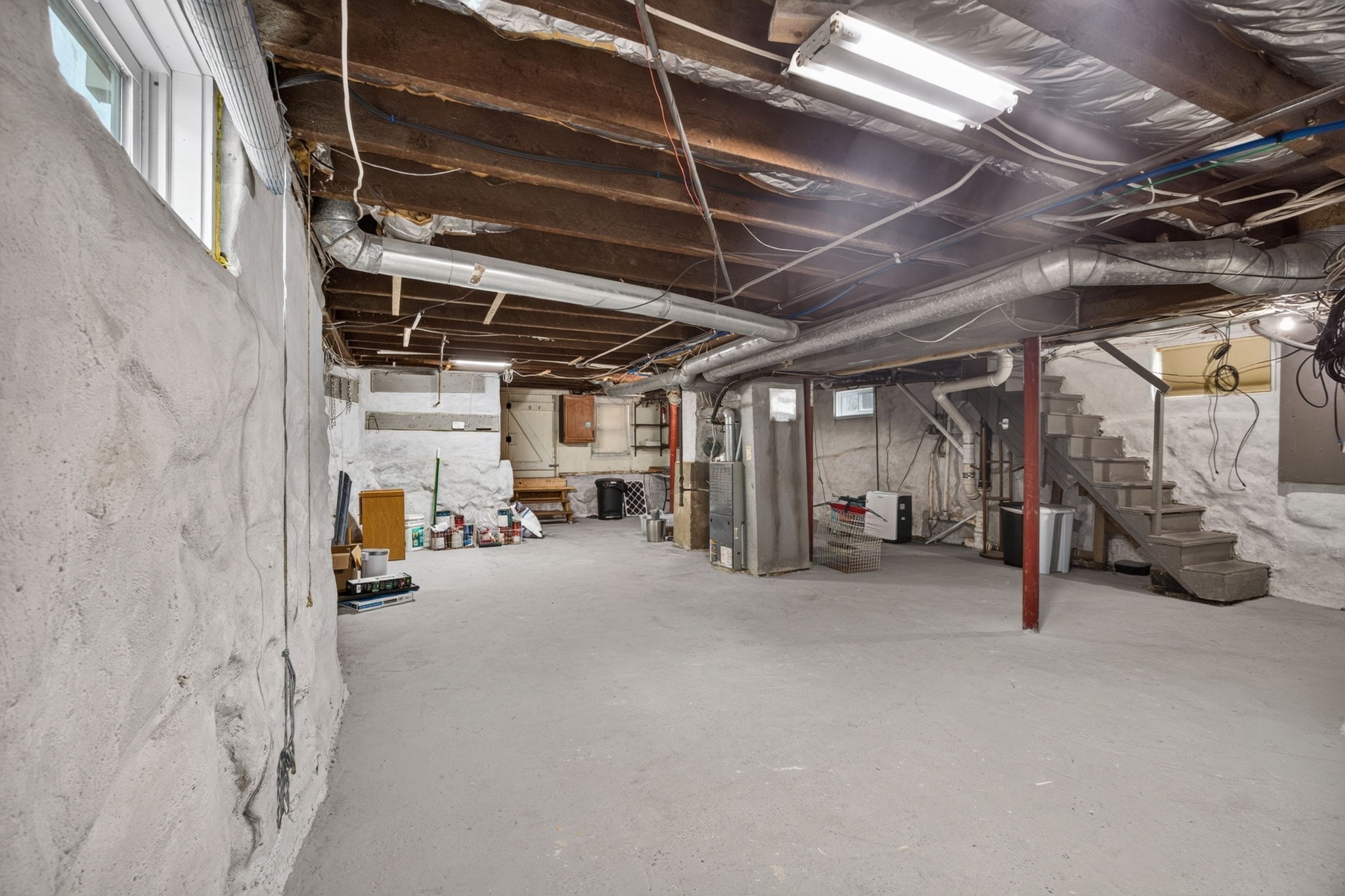 18 Henry St Property Photo 36