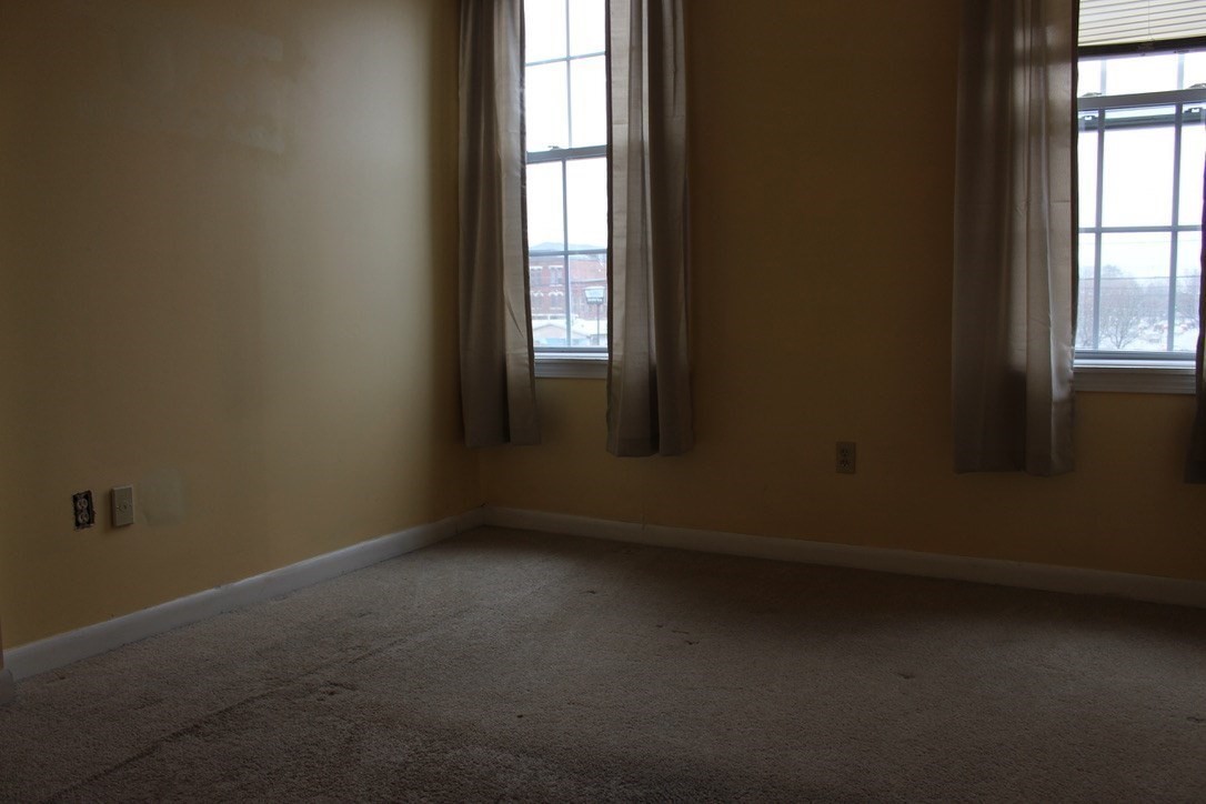 12 Walnut St # 1 Property Photo 11