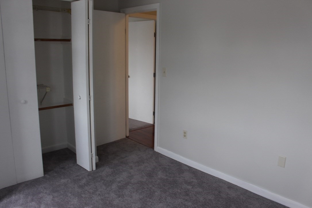 12 Walnut St # 1 Property Photo 16