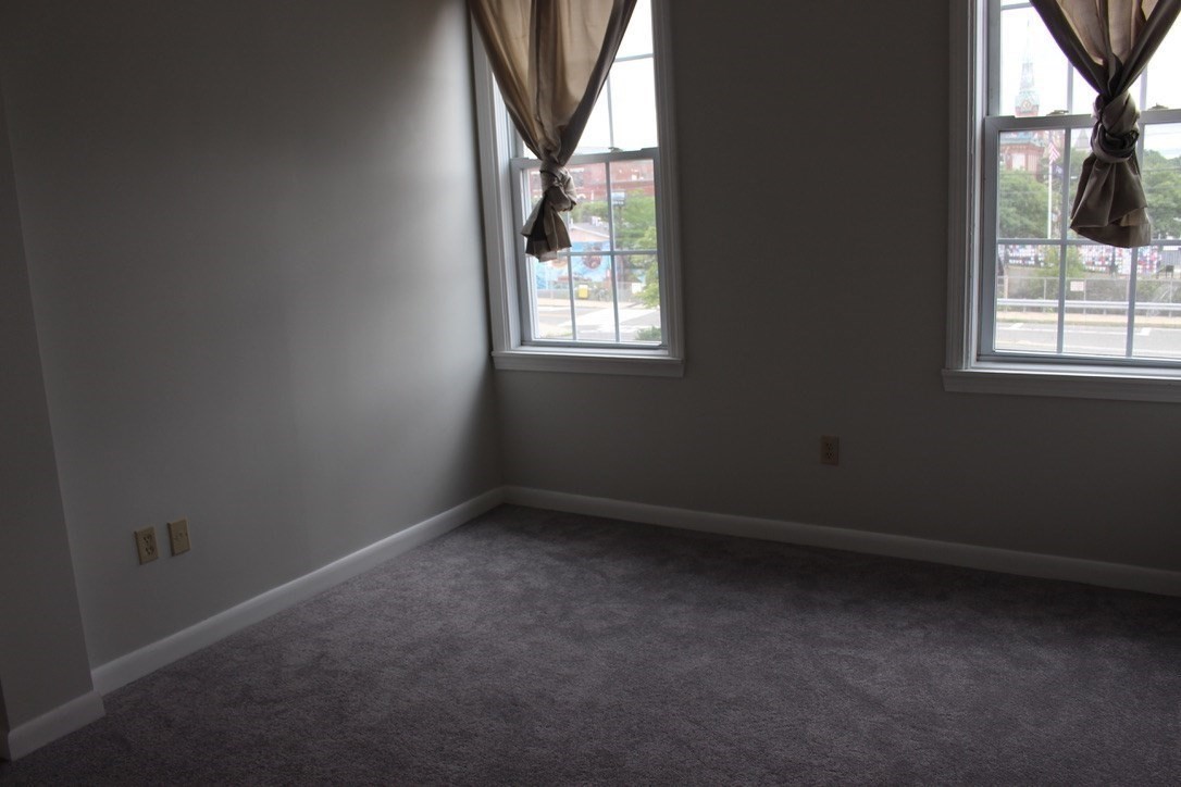12 Walnut St # 1 Property Photo 17