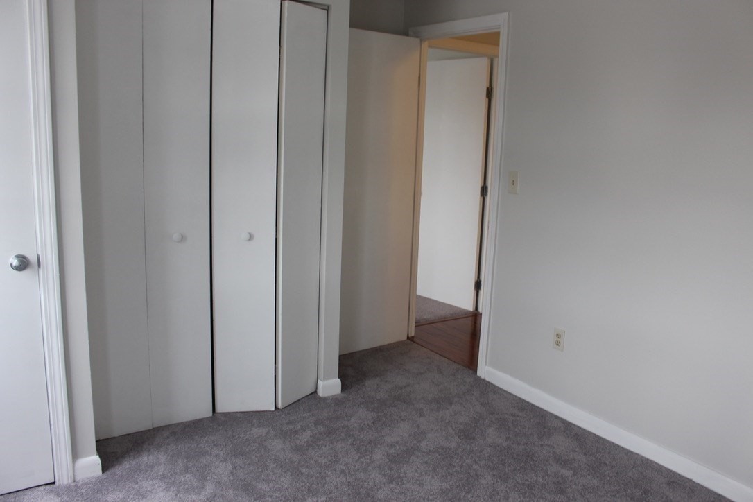 12 Walnut St # 1 Property Photo 19