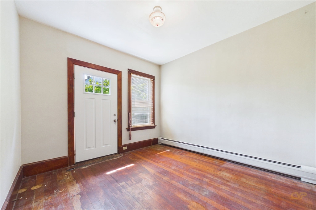198 Eugenia St Property Photo 21