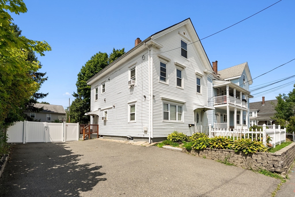 452 N Montello St Property Photo 1