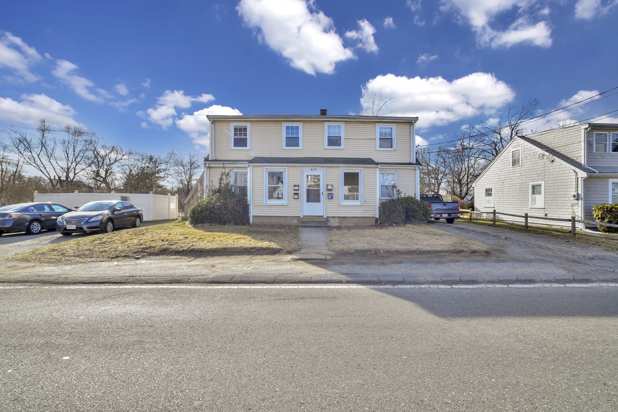 469 Summer St Property Photo 1