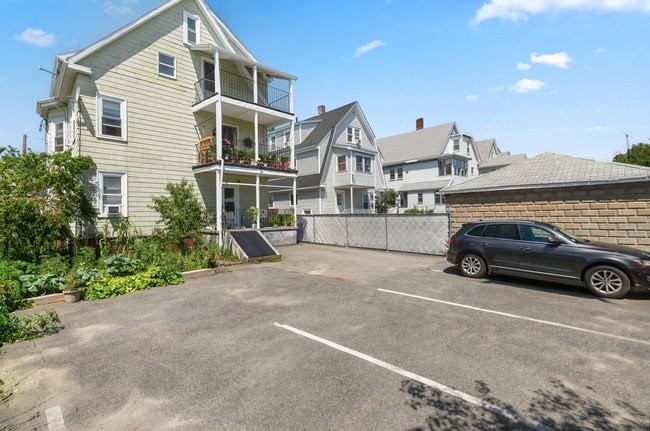 39 Dean Street # 3 Property Photo 19