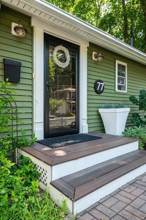 77 Washington St Property Photo 4
