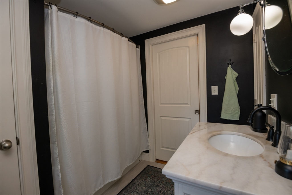 77 Washington St Property Photo 37