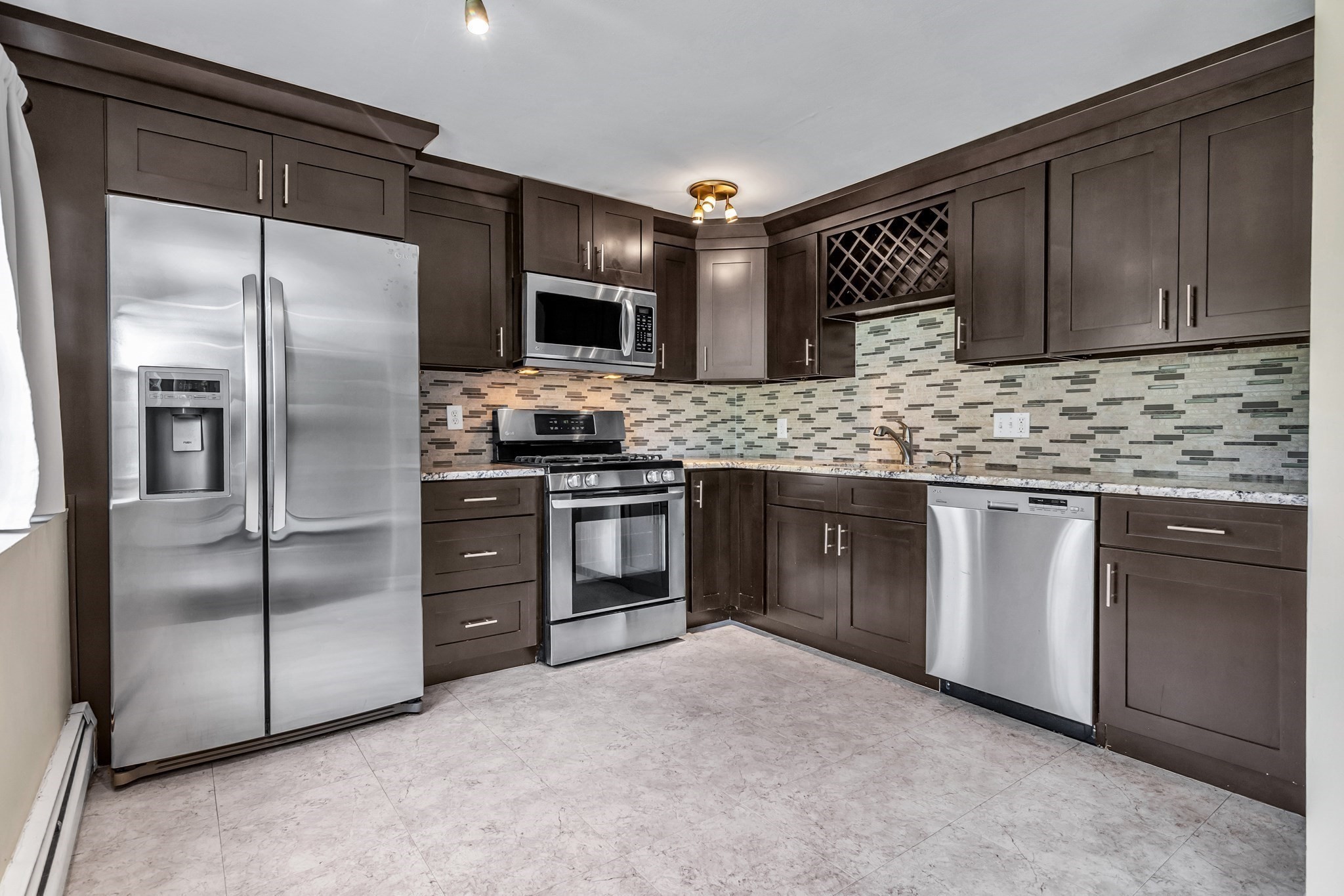 55 Fernview Ave # 8 Property Photo 4