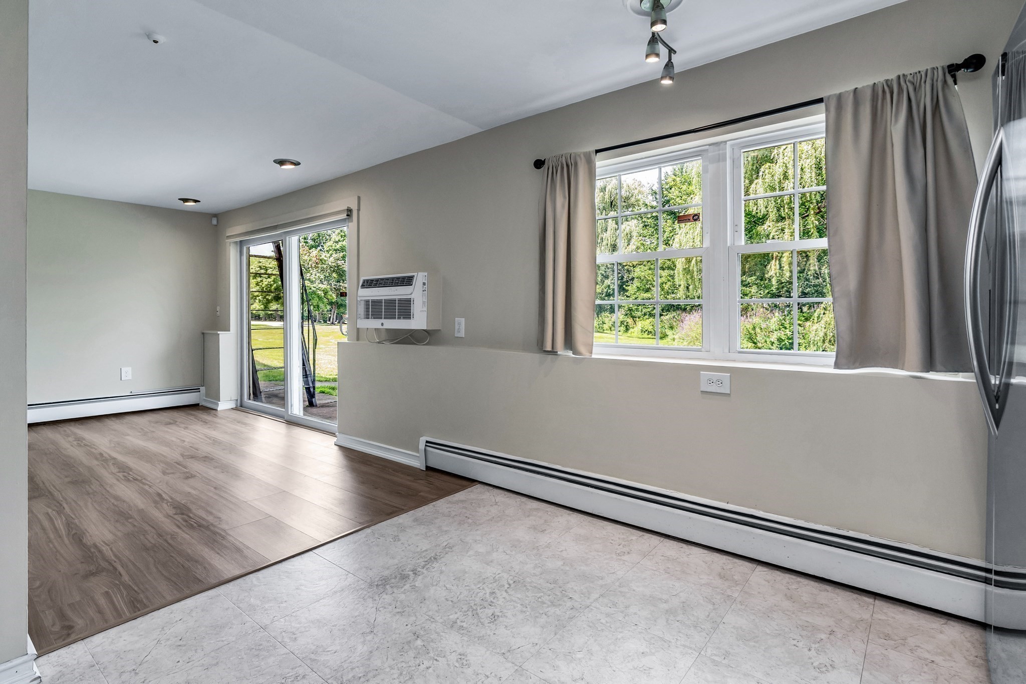 55 Fernview Ave # 8 Property Photo 6