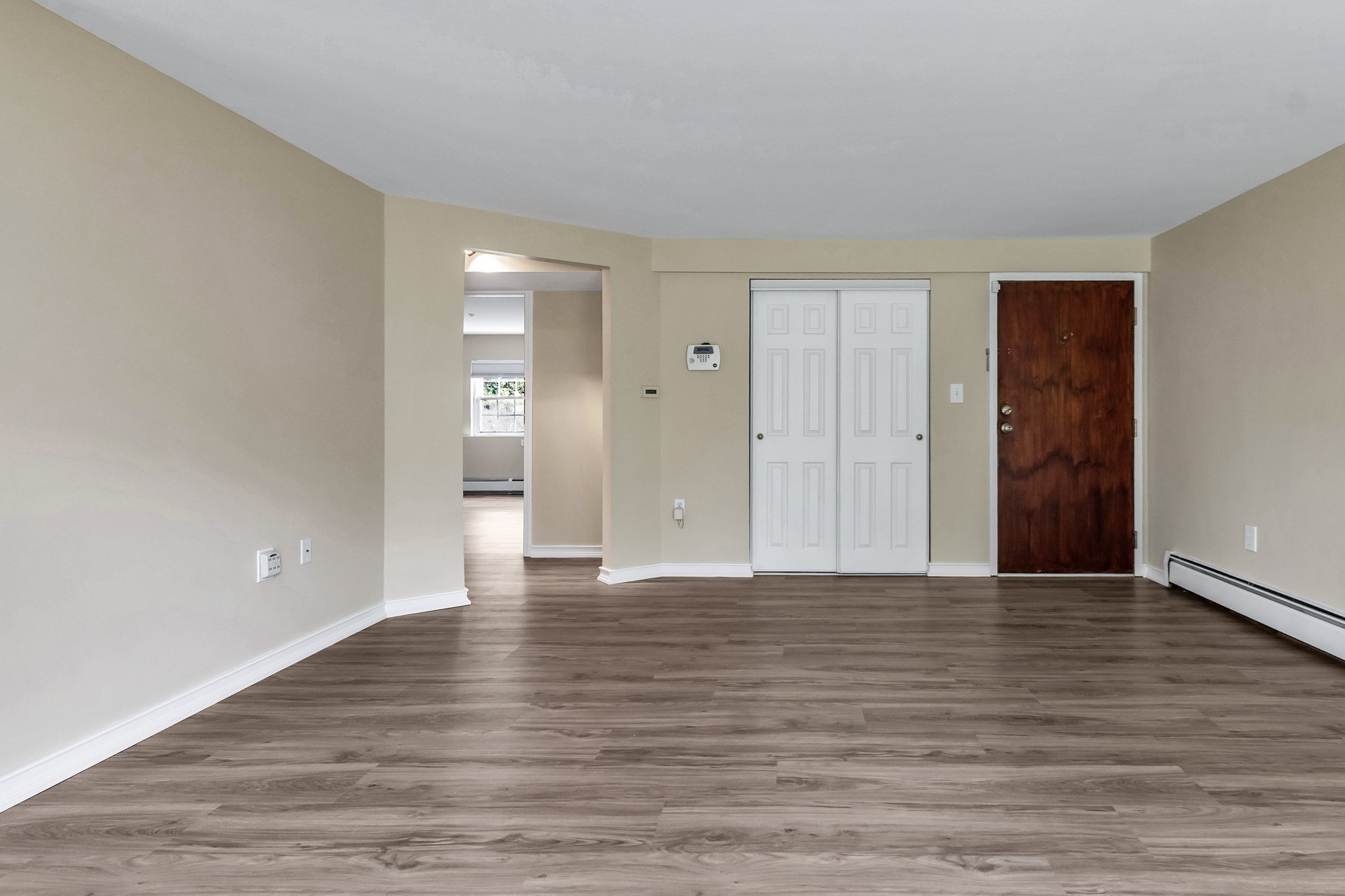 55 Fernview Ave # 8 Property Photo 11