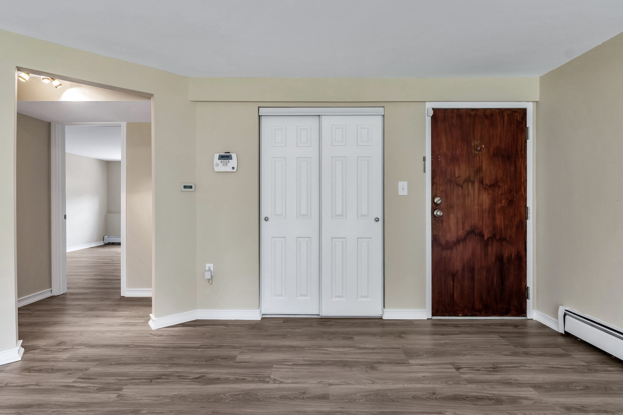 55 Fernview Ave # 8 Property Photo 12