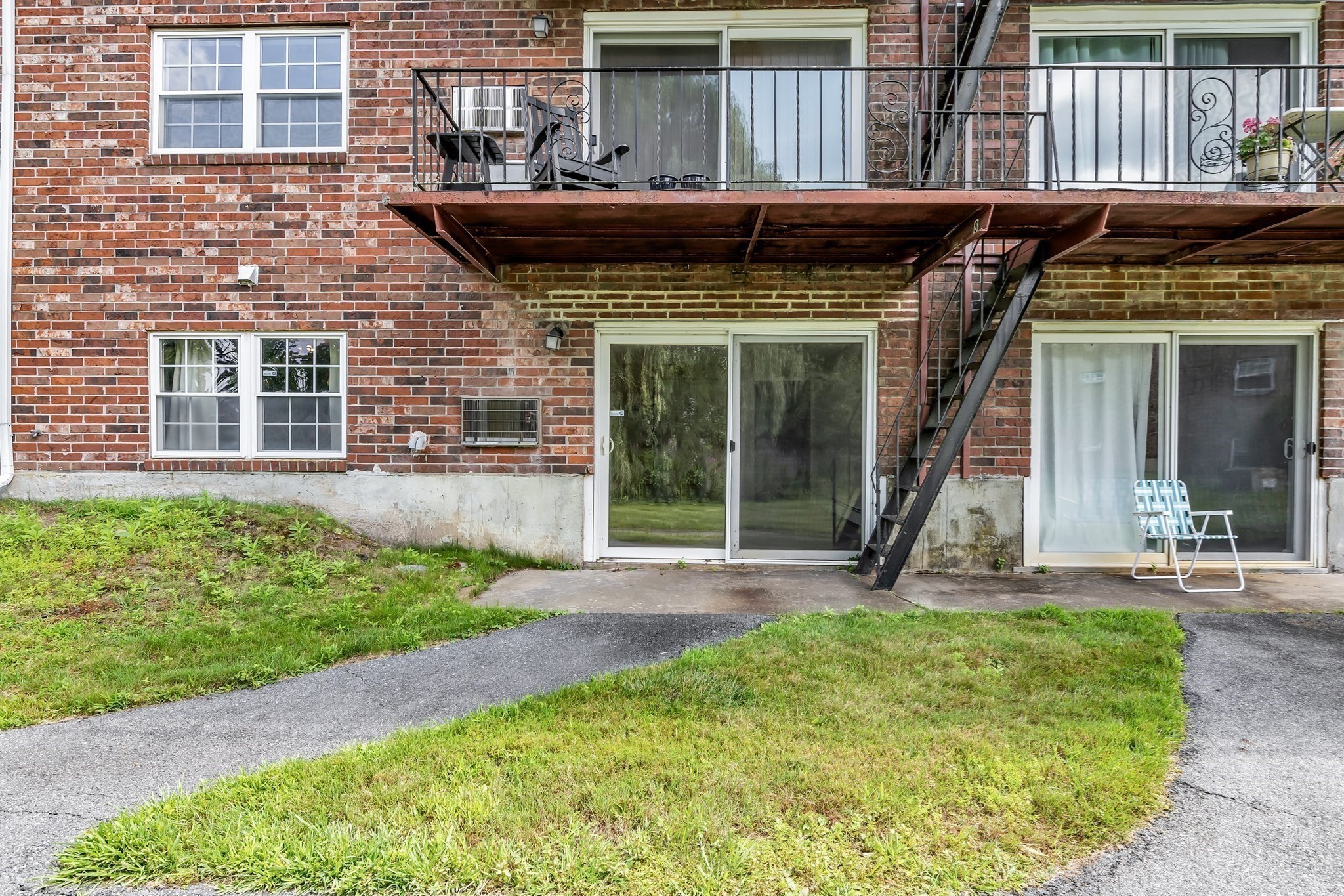55 Fernview Ave # 8 Property Photo 22