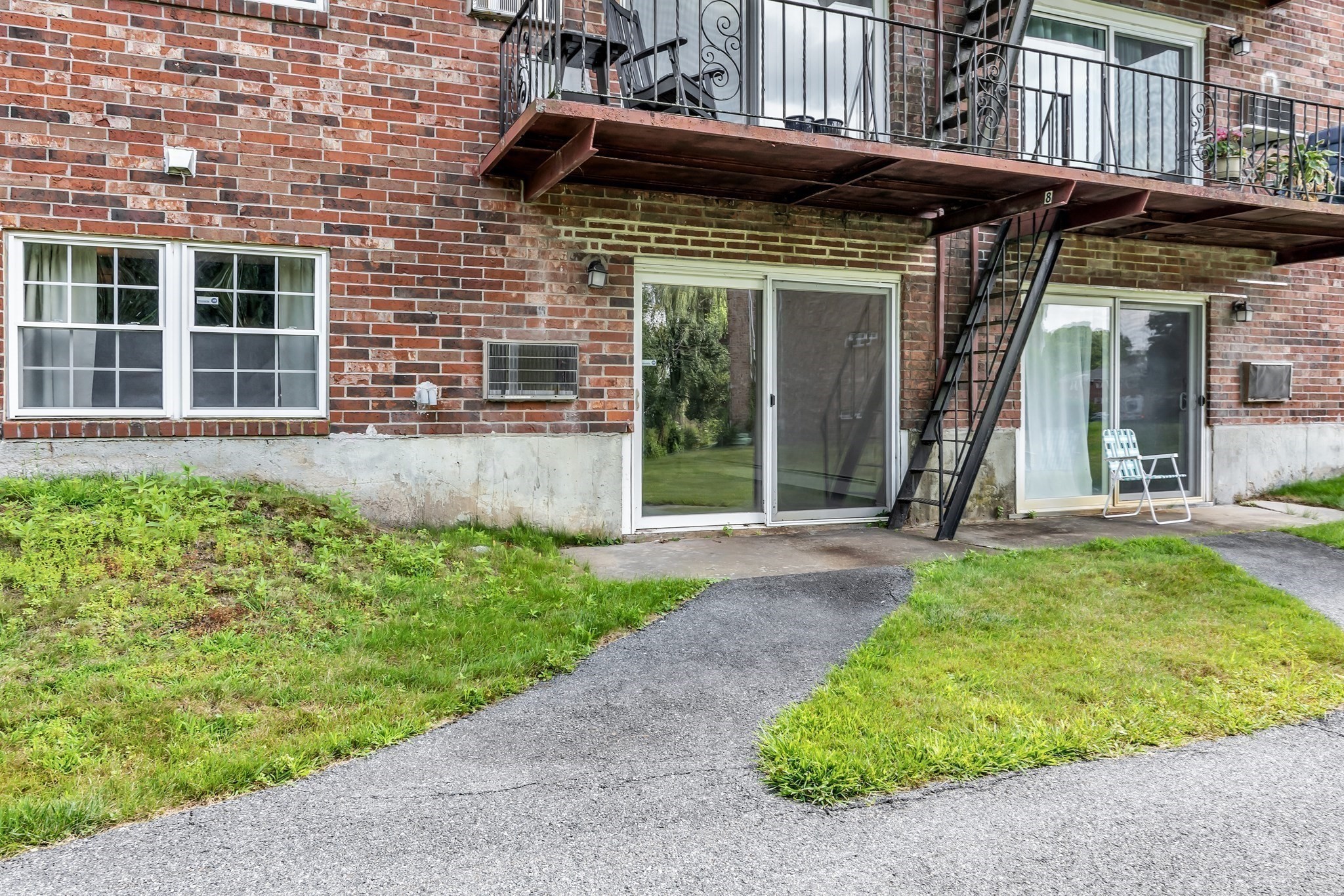 55 Fernview Ave # 8 Property Photo 23