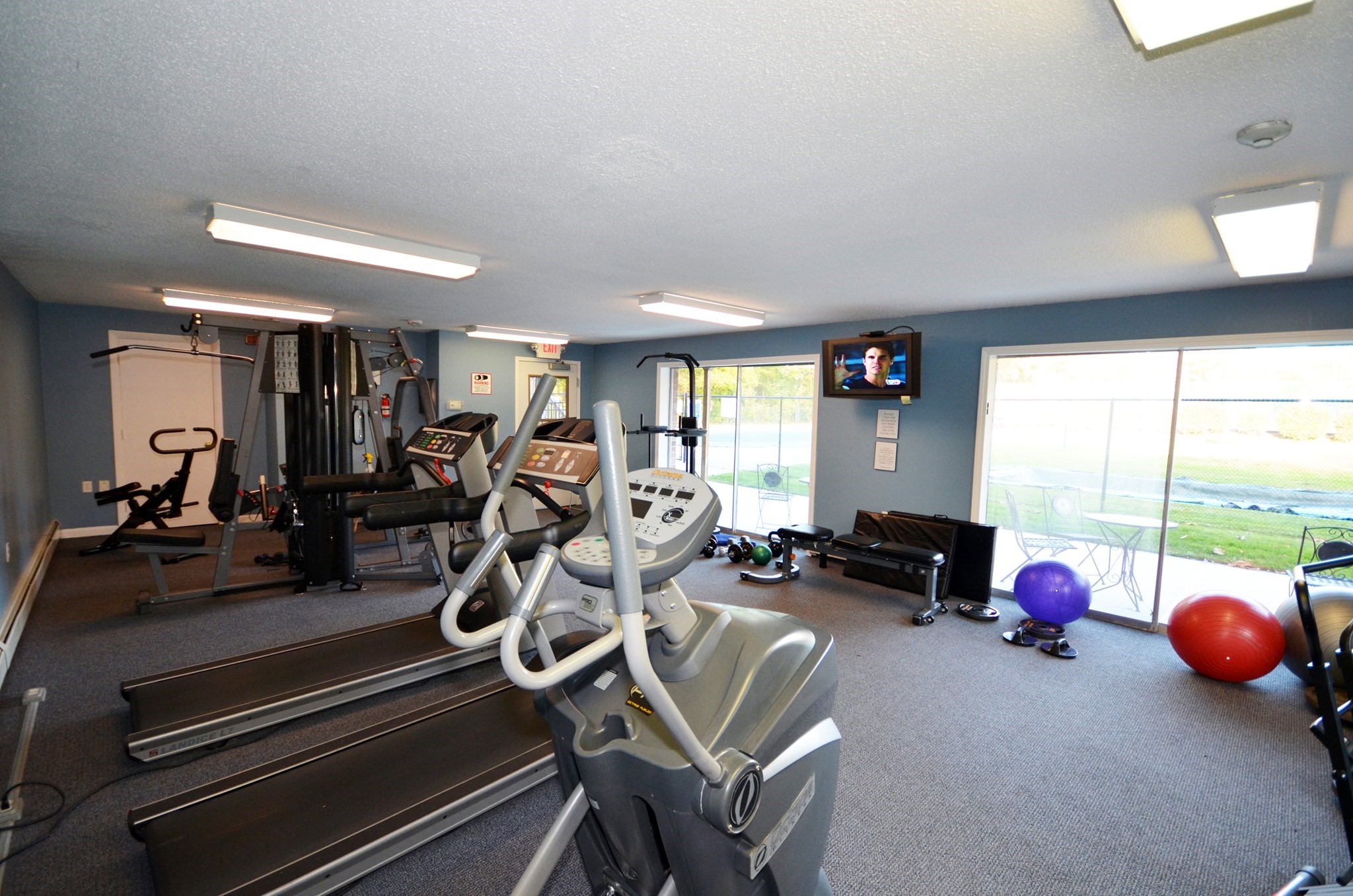 55 Fernview Ave # 8 Property Photo 33