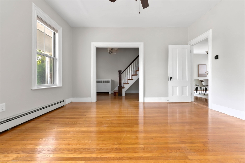 868 Main St Property Photo 18