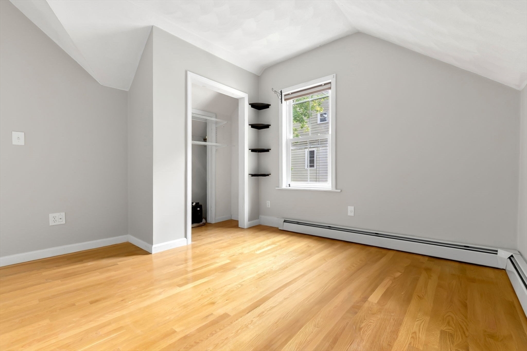 868 Main St Property Photo 27
