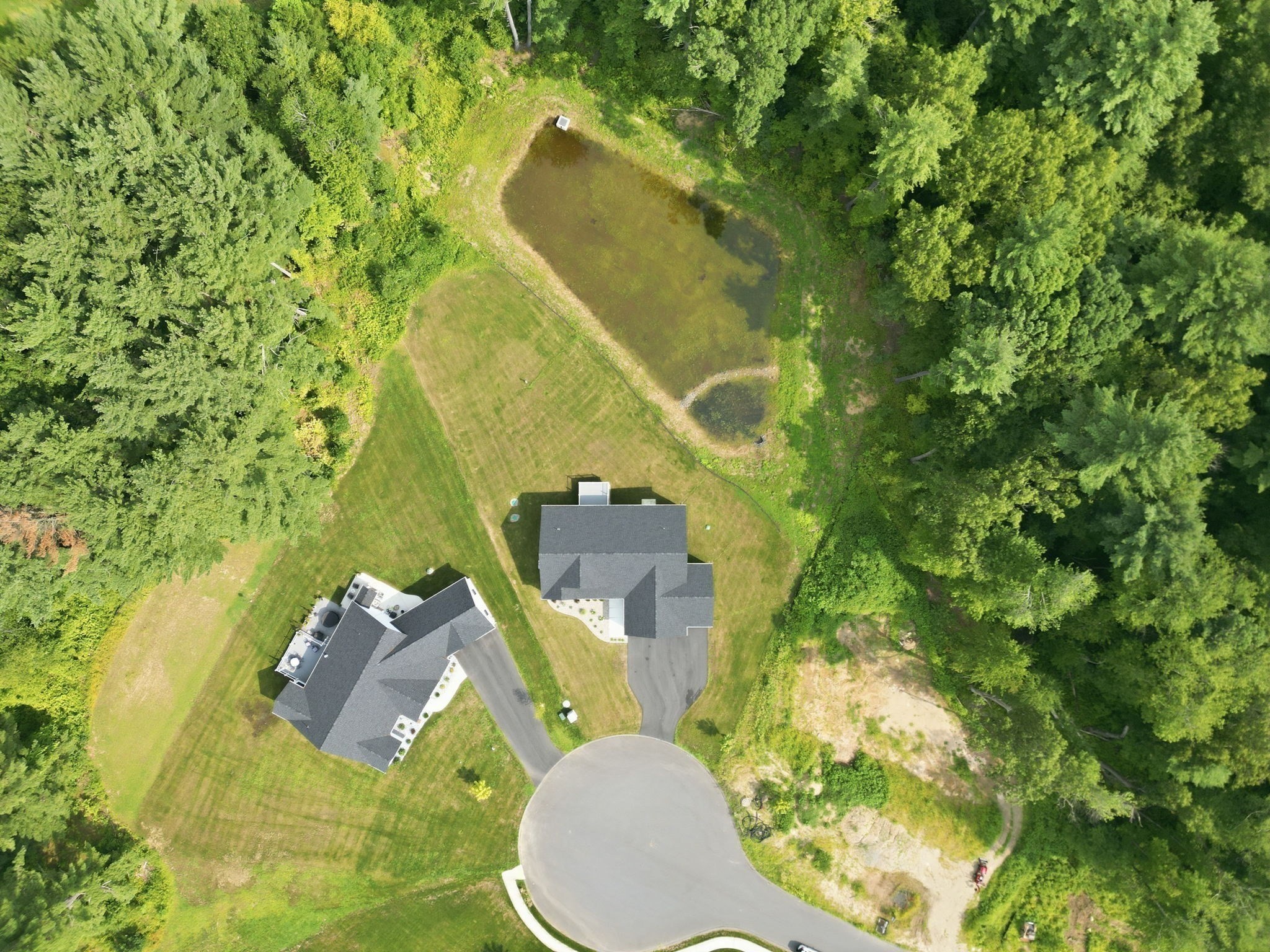 17 Silvergrass Ln Property Photo 13