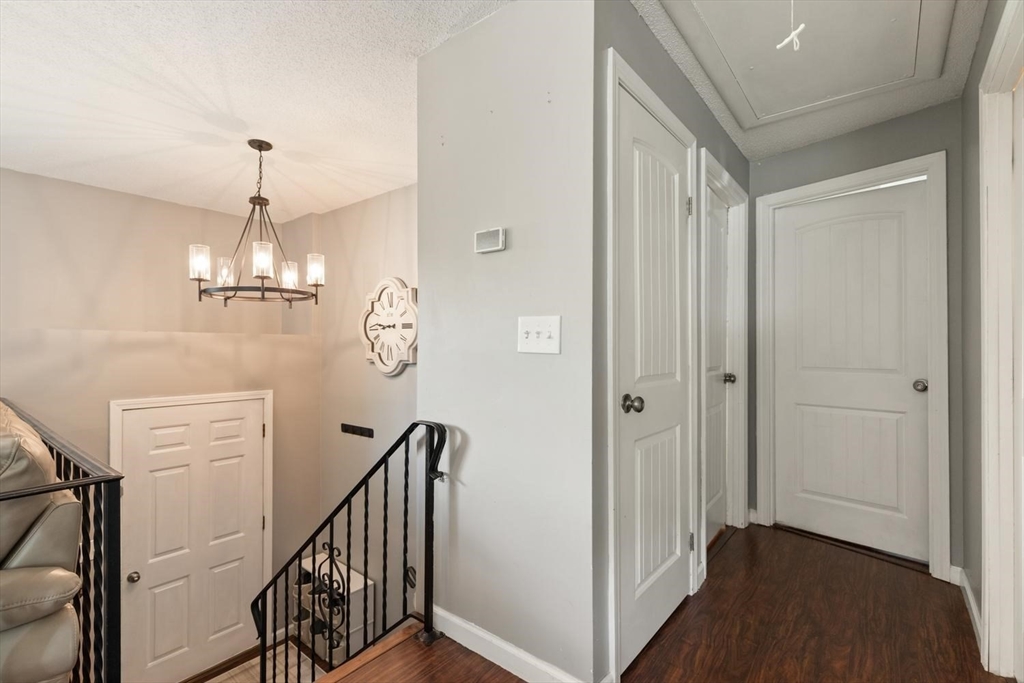 133 Willowdale Rd Property Photo 3