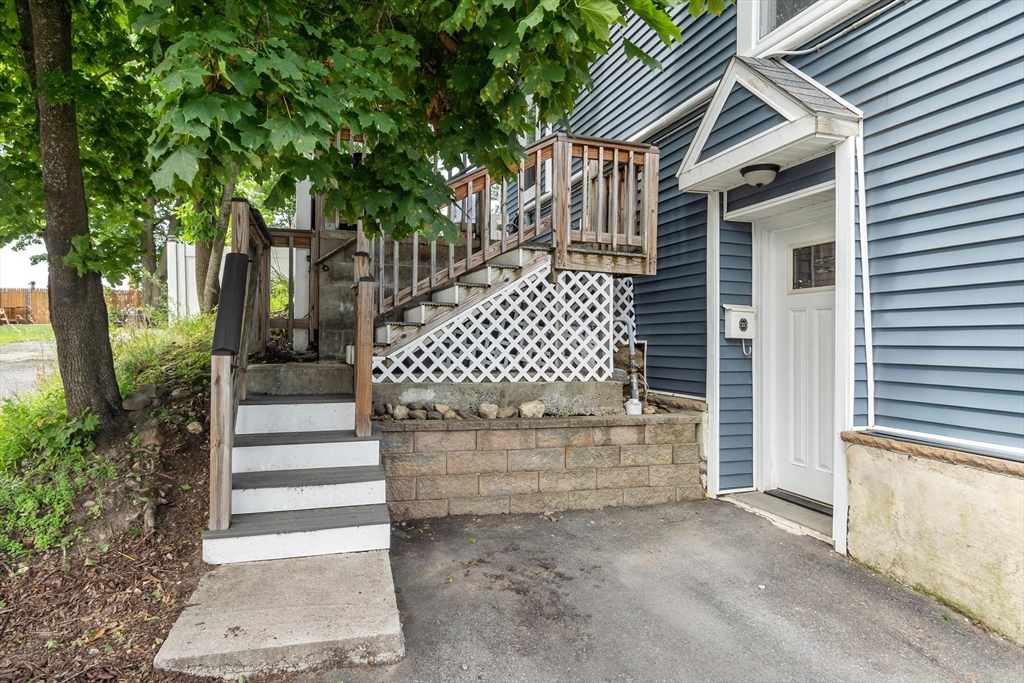 5 Mulberry St Property Photo 2