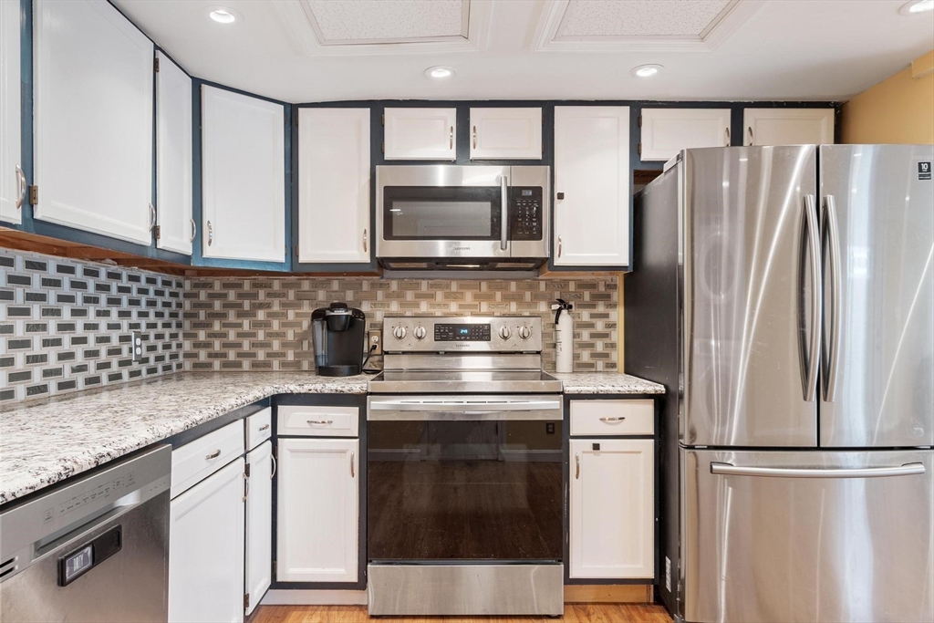 5 Mulberry St Property Photo 3