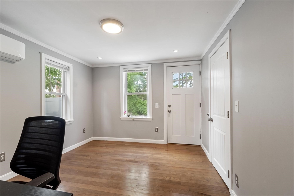 5 Mulberry St Property Photo 8
