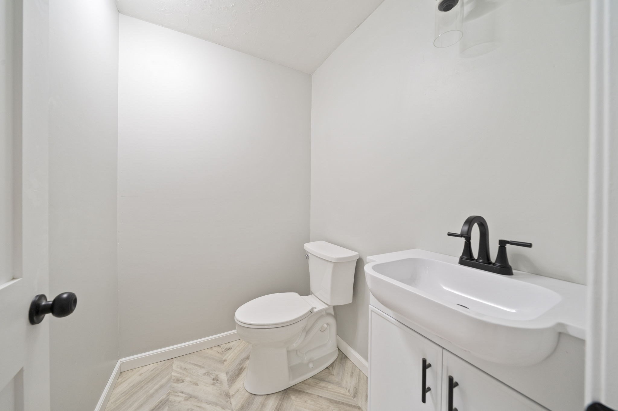 30 Lawn St # 30 Property Photo 7