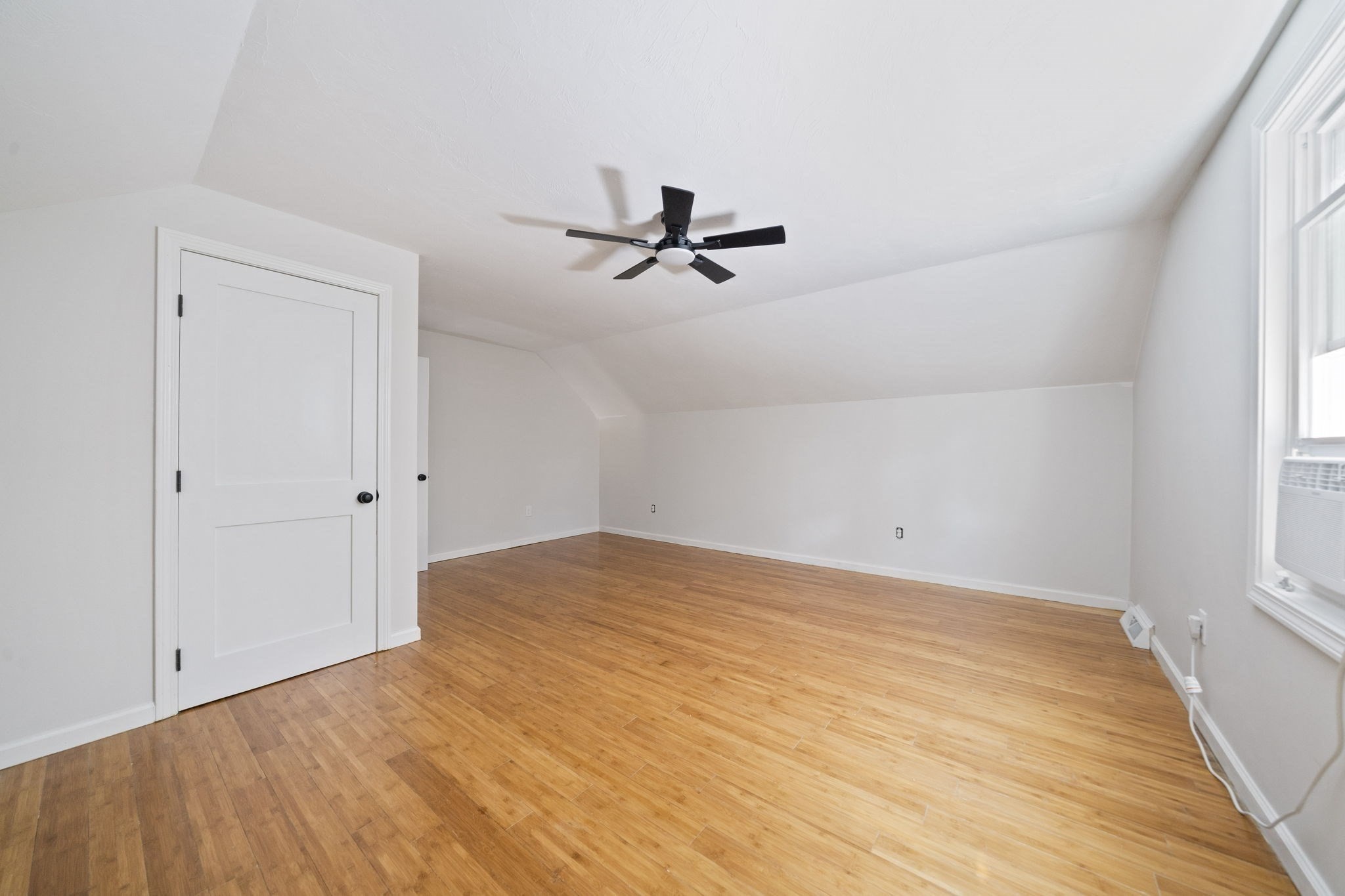 30 Lawn St # 30 Property Photo 19