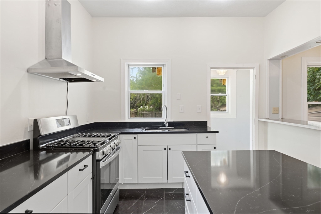 222 Hamilton St Property Photo 3
