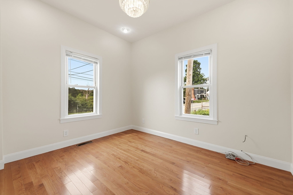 222 Hamilton St Property Photo 28