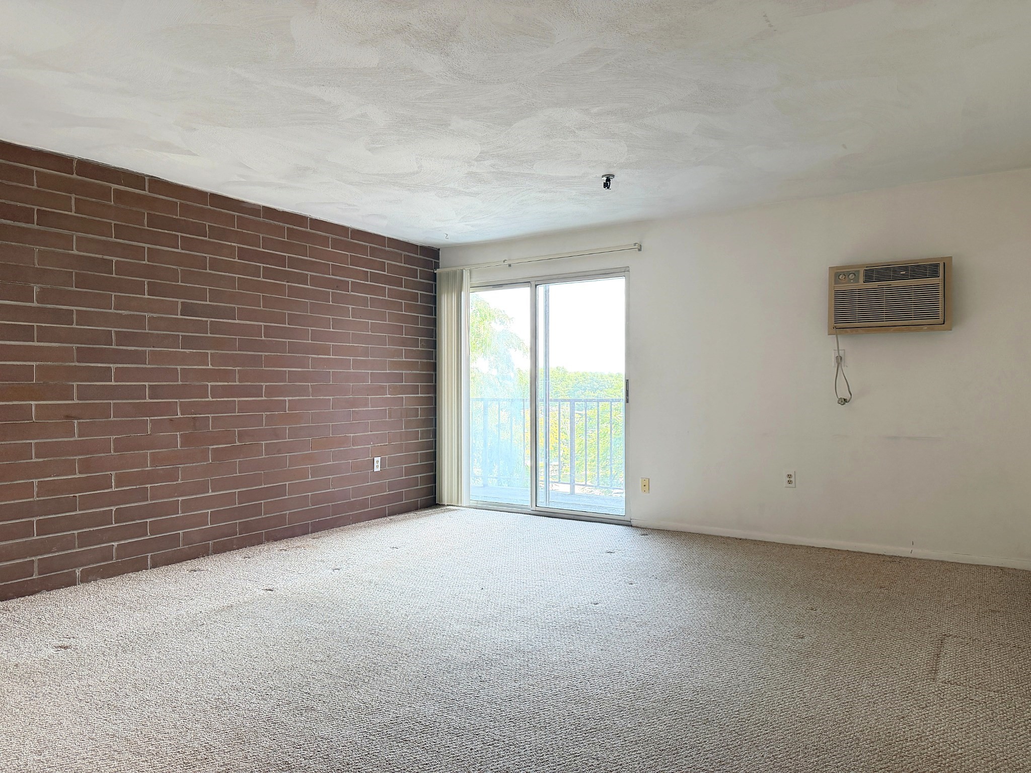 115 W Squantum St # 616 Property Photo 19
