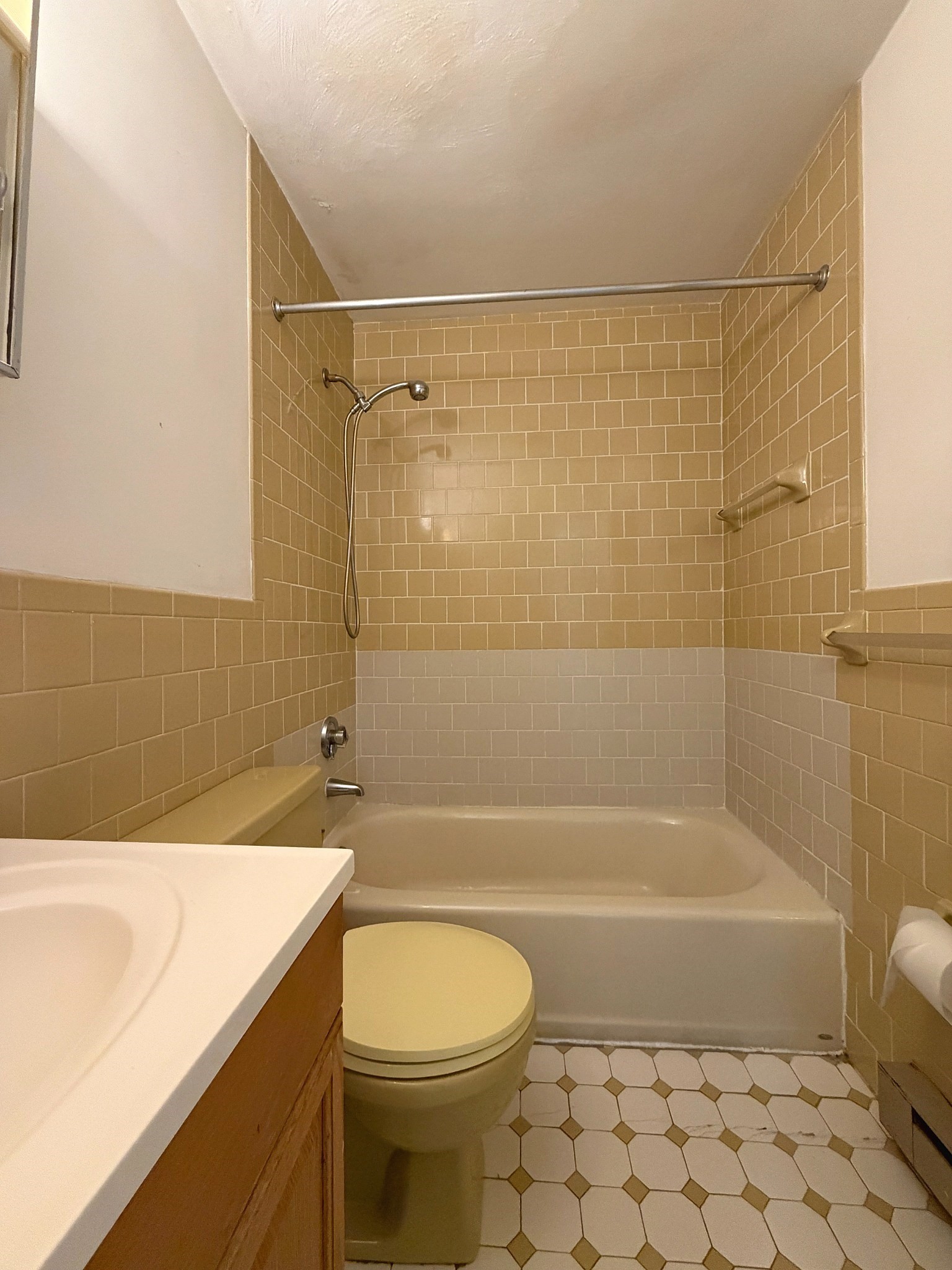 115 W Squantum St # 616 Property Photo 26